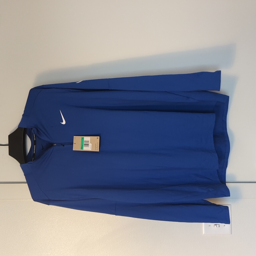 Nike Men's running dri-fit long sleeved shirt XL